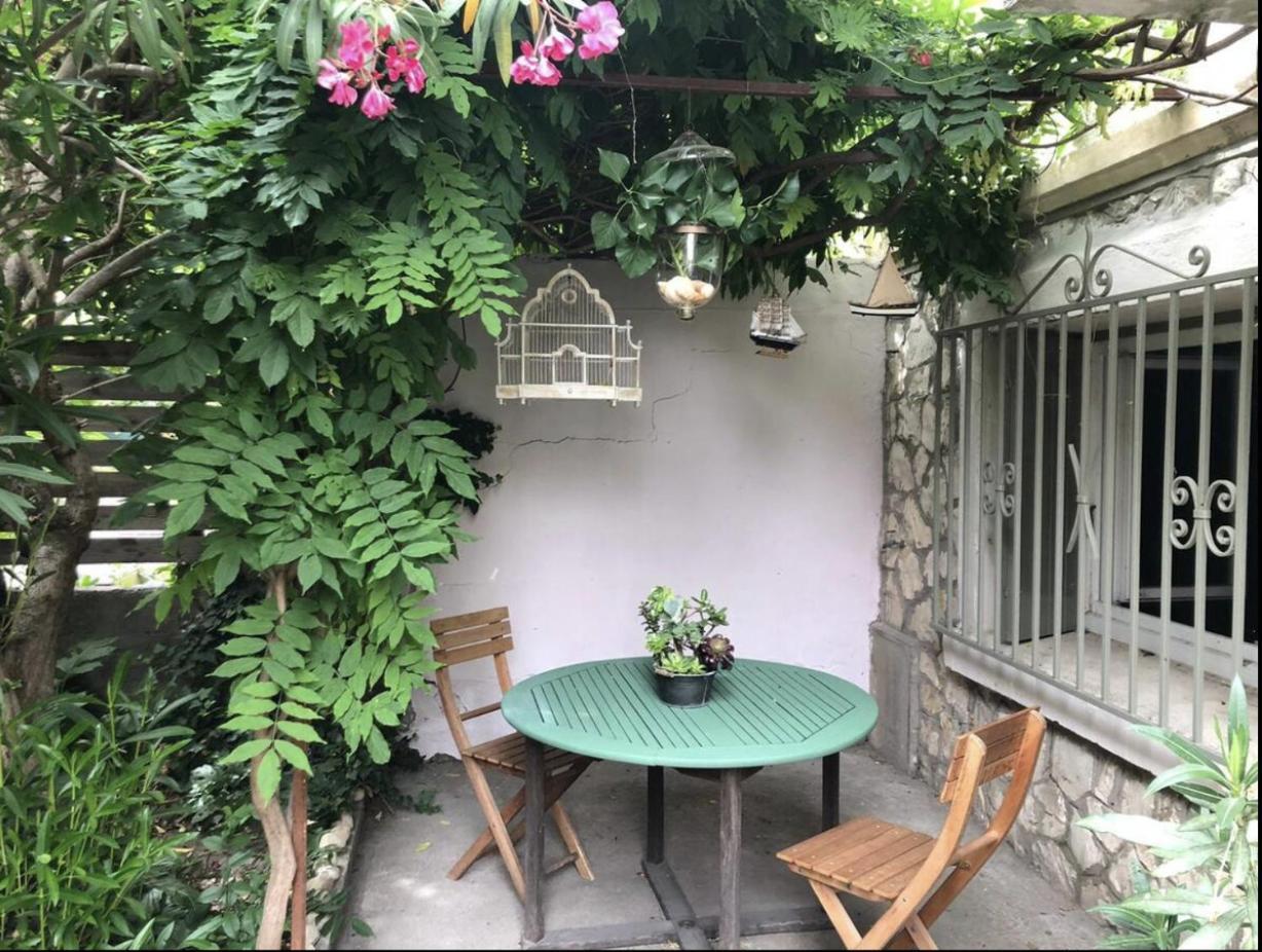 Appartement Complet Ou 2 Chambres De Charme En Centre-Ville Arles Extérieur photo