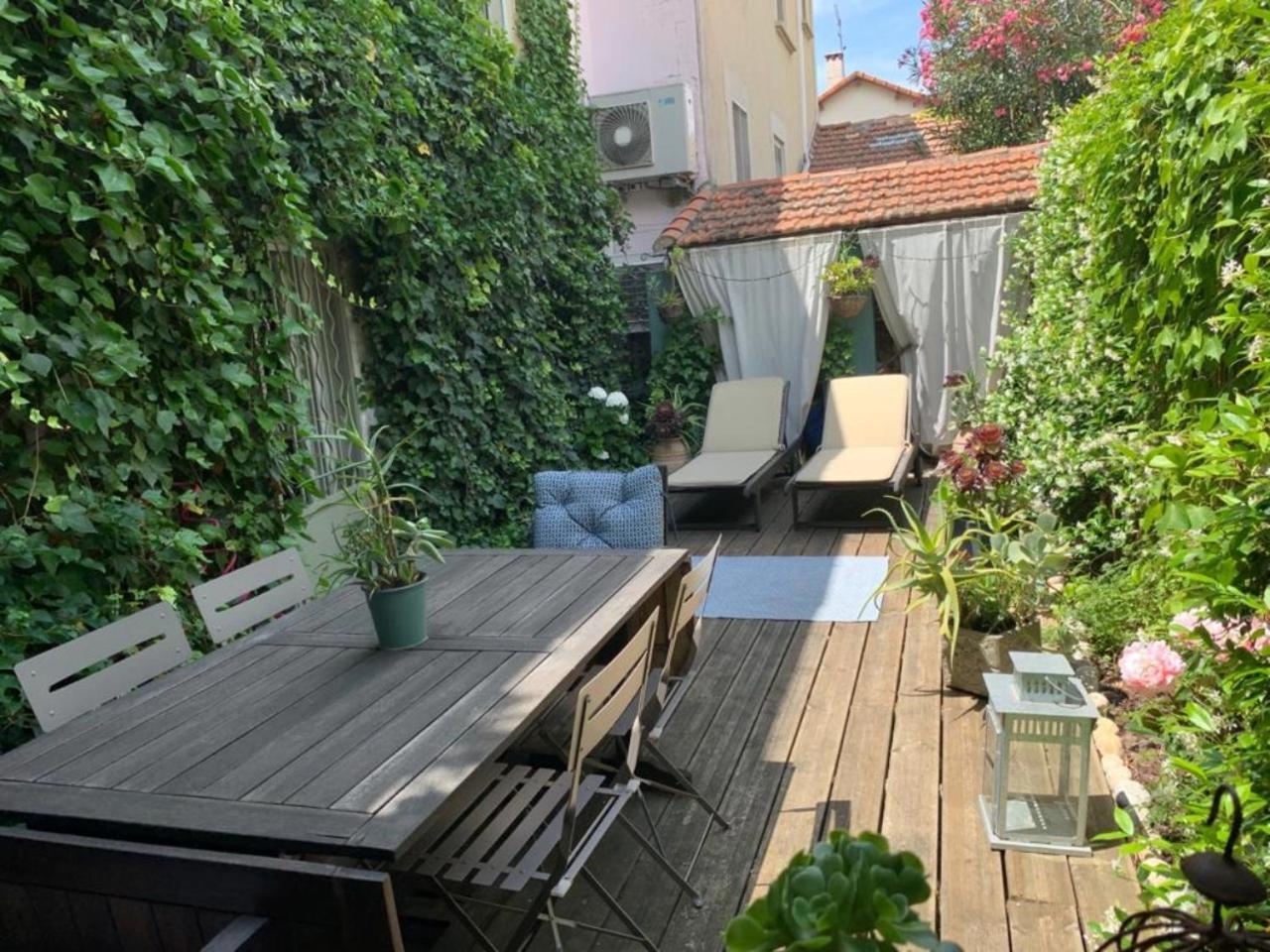 Appartement Complet Ou 2 Chambres De Charme En Centre-Ville Arles Extérieur photo