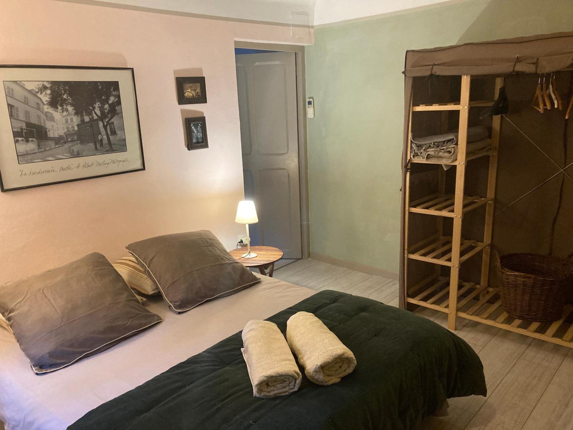 Appartement Complet Ou 2 Chambres De Charme En Centre-Ville Arles Extérieur photo