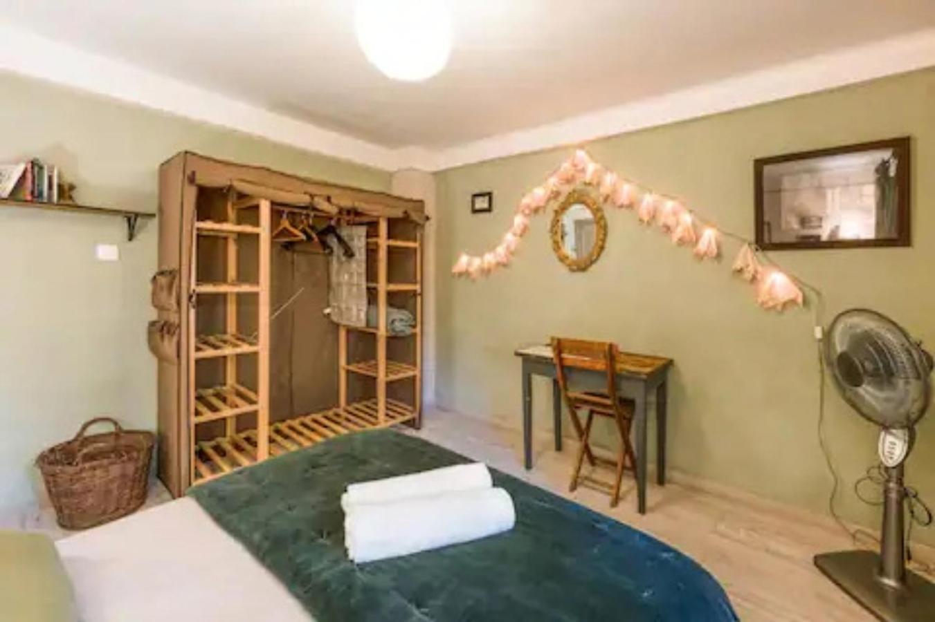 Appartement Complet Ou 2 Chambres De Charme En Centre-Ville Arles Extérieur photo